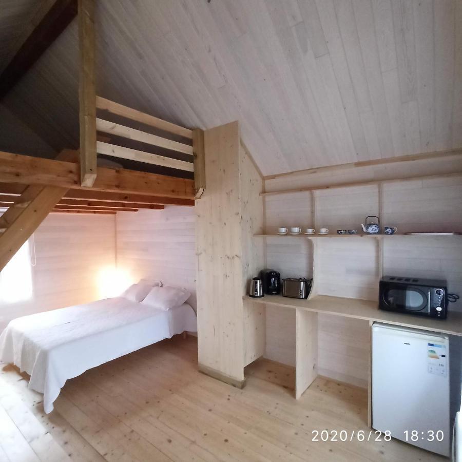 Contrexéville Une Tiny House A Decouvrir Au Coeur De La Cite ! מראה חיצוני תמונה